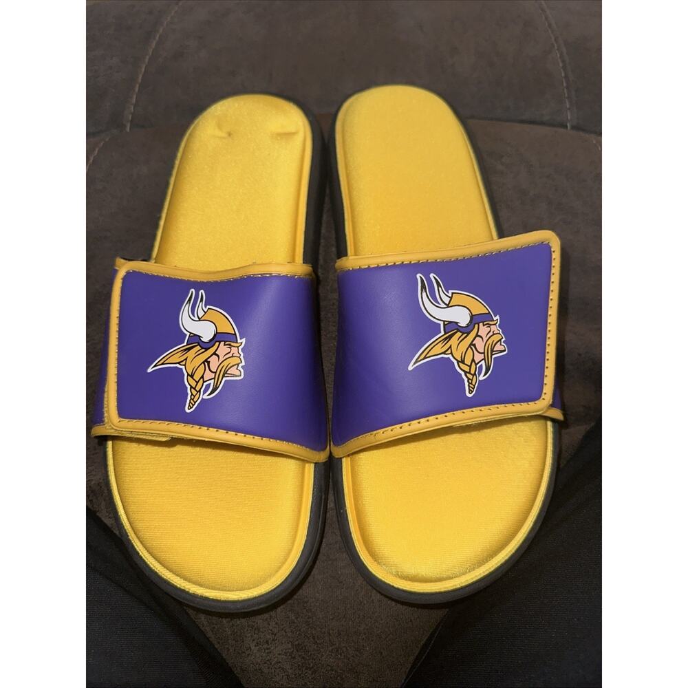 FOCO Minnesota Vikings Slides Sandals Mens Large 11-12 Purple Yellow NFL